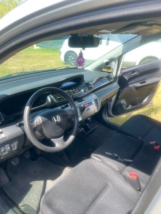 Honda FR-V 2.2 і Vtec CTDI