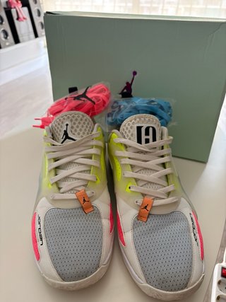 Zapatillas Jordan Multicolores Talla 44