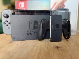 Nintendo Switch V1 HAC-001 + Caja + Accesorios + F