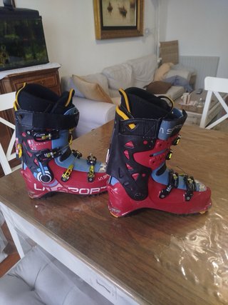 Botas de esquí de travesía la sportiva 41-42