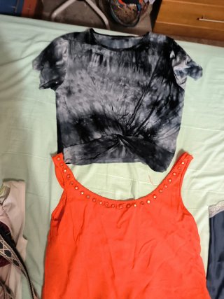 Pack 3 camisetas y 2 camisones dormir