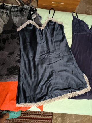 Pack 3 camisetas y 2 camisones dormir