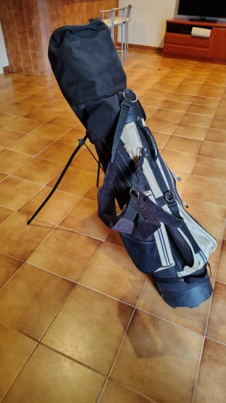 Dos bolsas de golf