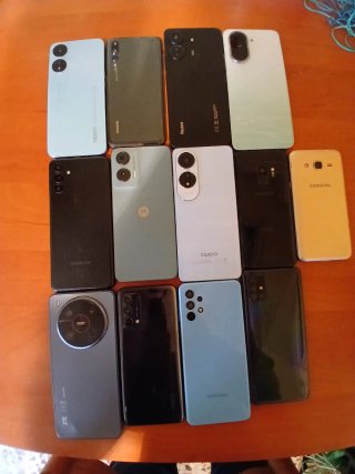 Lote 12 Teléfonos Móviles Variados