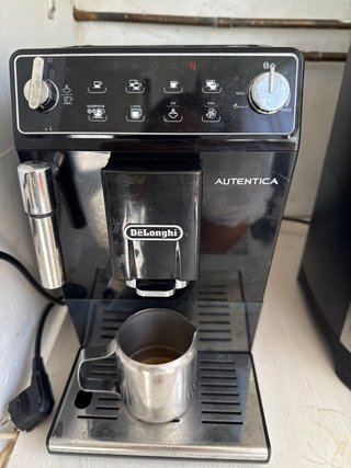 Cafetera DeLonghi Autentica Negra