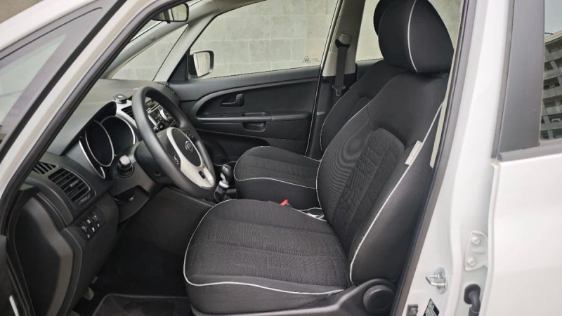 Kia Venga 1.4 CRDi WGT Drive 2011, foto 7