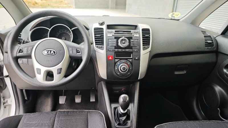 Kia Venga 1.4 CRDi WGT Drive 2011, foto 9
