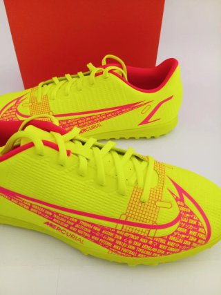 Nike tg 39 Mercurial Vapor 14 Club TF Nuove