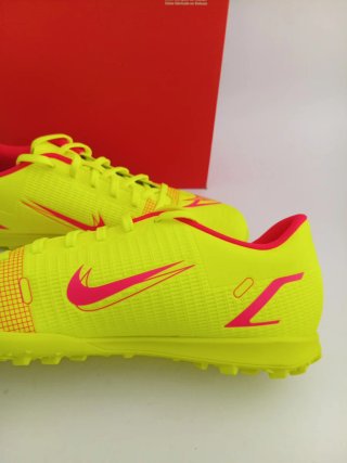 Nike tg 39 Mercurial Vapor 14 Club TF Nuove