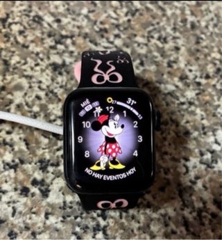 Apple Watch Negro con Correa Minnie Mouse