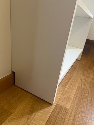 Estantería blanca de madera