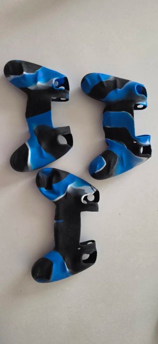 3 Protectores Silicona PS4 Blackfire