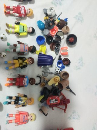 Lote Playmobil: Figuras, Coches y Piezas