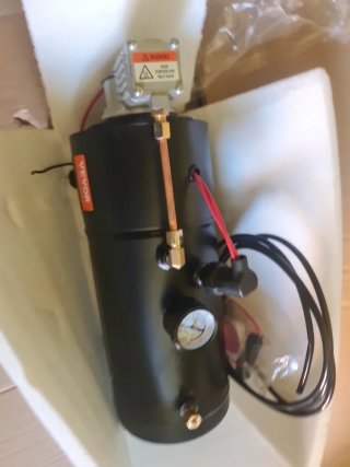 Compresor de aire VEVOR con manómetro
