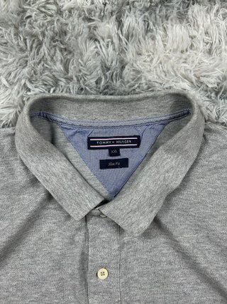 Polo Tommy Hilfiger Gris