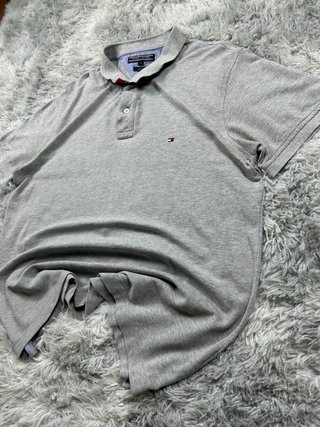 Polo Tommy Hilfiger Gris