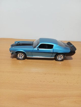 Auto World 1971 Baldwin Motion Camaro 1:18