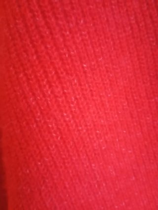 Jersey Mango Rojo Cuello Pico Talla M