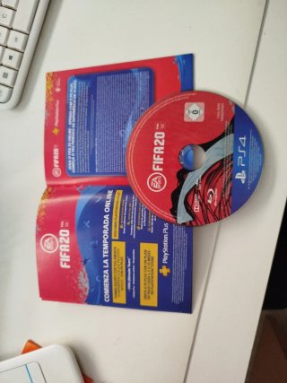 Consola PS4 1TB FIFA 20 Edición Especial