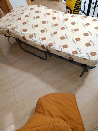 Cama Plegable Metálica y Madera