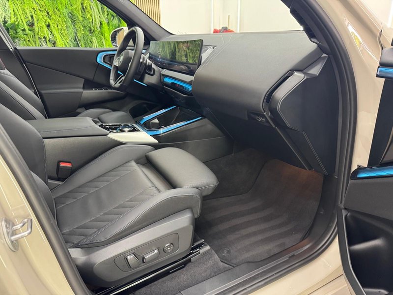 BMW X3 2025, foto 44