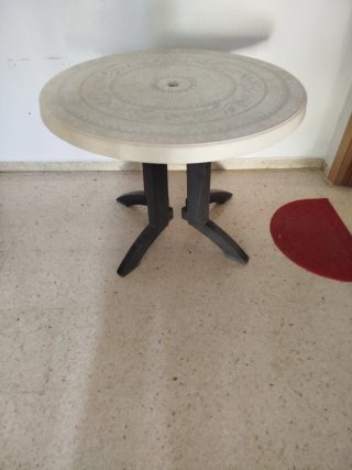 Mesa redonda de jardín de plástico