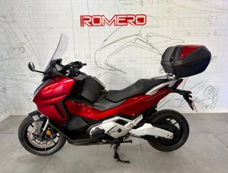 Honda Forza 750