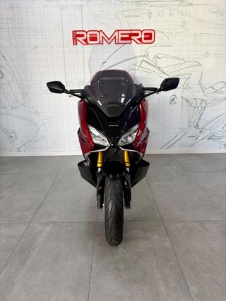 Honda Forza 750