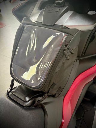 Honda Forza 750