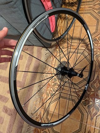 Ruedas bici carretera 700c + Cubierta