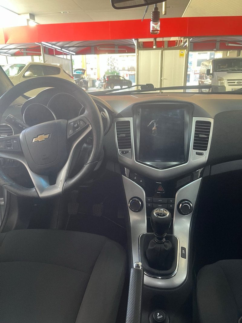 Chevrolet Cruze 2012 - foto 1