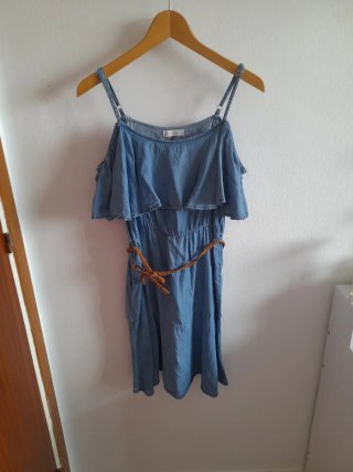 Vestido vaquero con cinturón