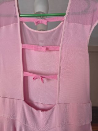 Vestido de fiesta rosa para niña