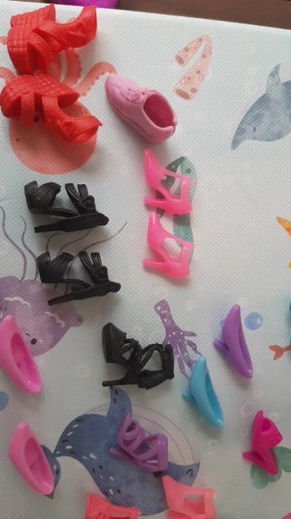 Lote Muñecas Barbie y Accesorios