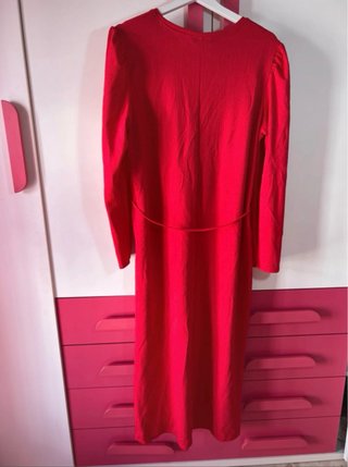 Vestido midi rojo manga larga
