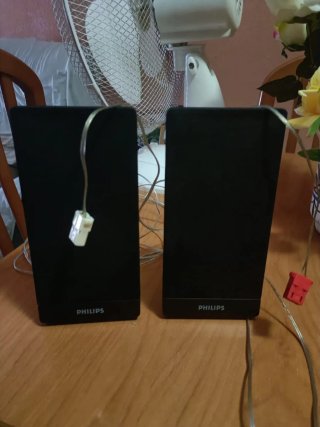 Altavoces Philips Negros