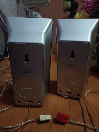 Altavoces Philips Negros