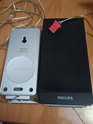 Altavoces Philips Negros
