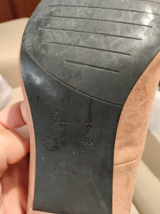 Zapatos de tacón bajo Zara beige