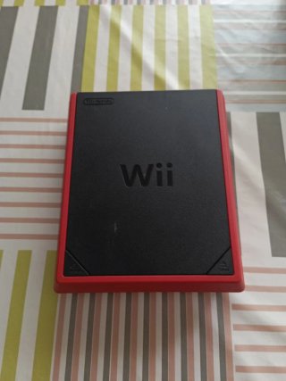 Nintendo Wii Mini Rossa e Nera