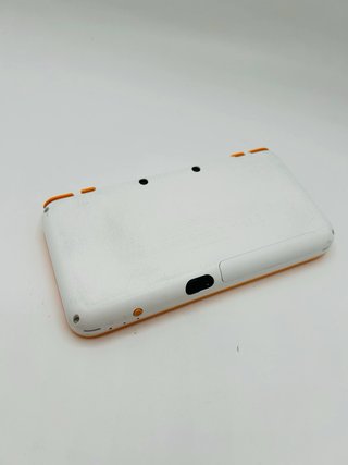 Nintendo 2DS XL Bianco e Arancione Custom