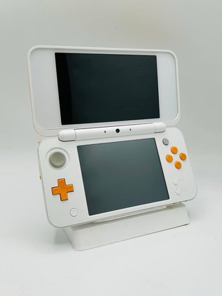Nintendo 2DS XL Bianco e Arancione Custom