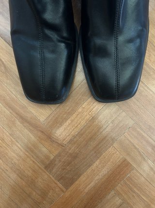 Botines negros tacón cuadrado punta cuadrada