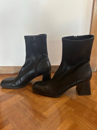 Botines negros tacón cuadrado punta cuadrada