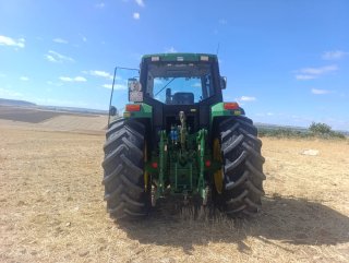 Tractor John Deere 6900