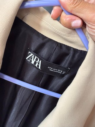 Chaqueta Zara Beige