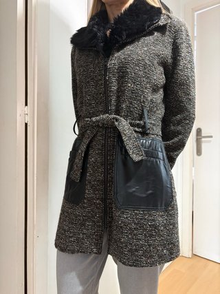 Chaqueta de mujer con cuello de pelo