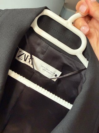 Chaqueta Zara Negra Corta