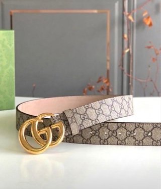 Cinturón Gucci GG Marmont Beige