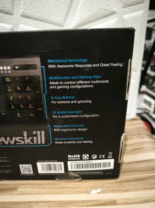Teclado Mecánico New Skill Hanshi Spectrum